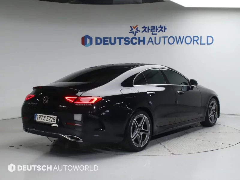 Mercedes-Benz CLS-Class