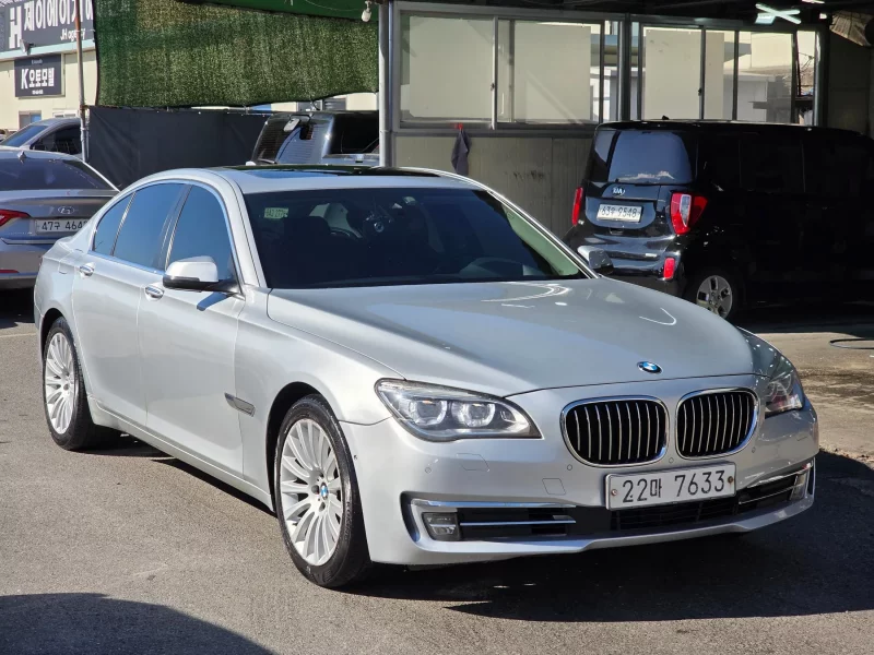 BMW 7-Series