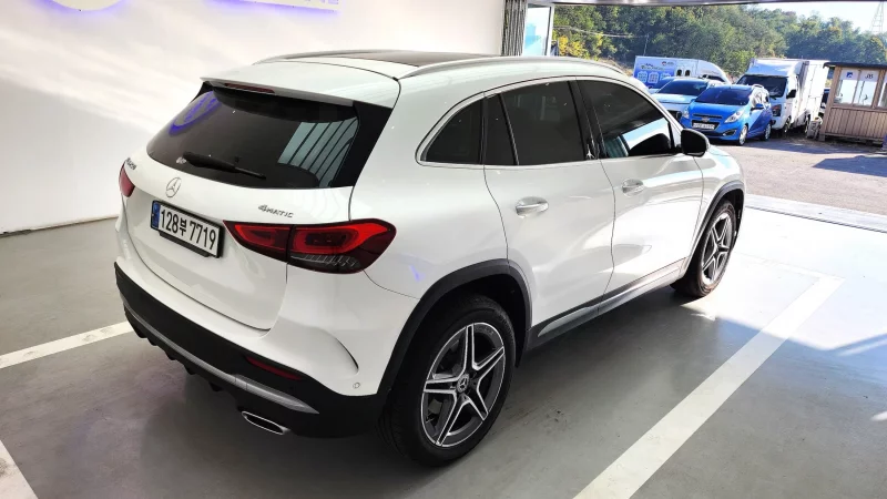 Mercedes-Benz GLA-Class