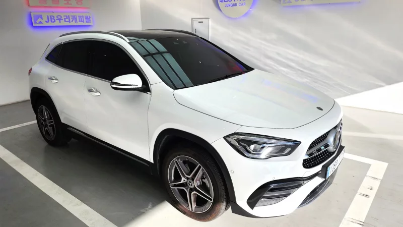 Mercedes-Benz GLA-Class