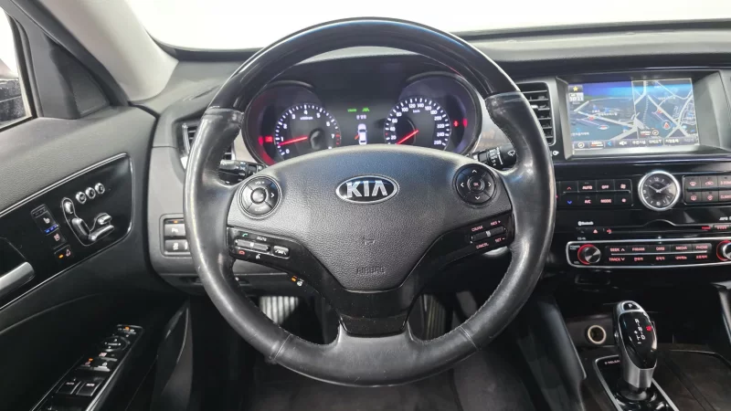 Kia K9