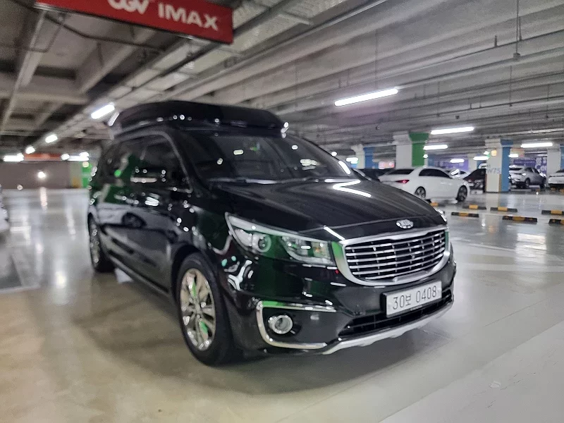 Kia Carnival