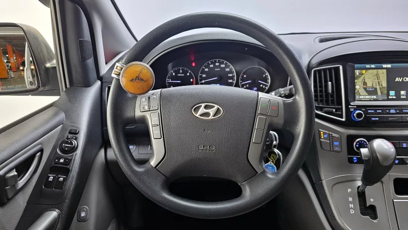 Hyundai Starex
