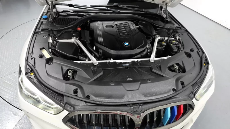 BMW 8-Series