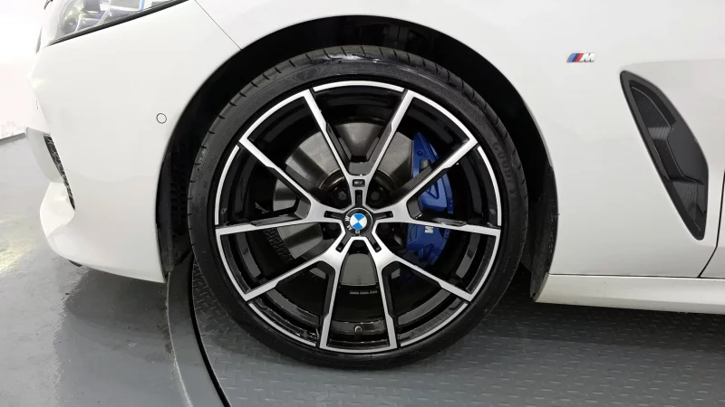 BMW 8-Series