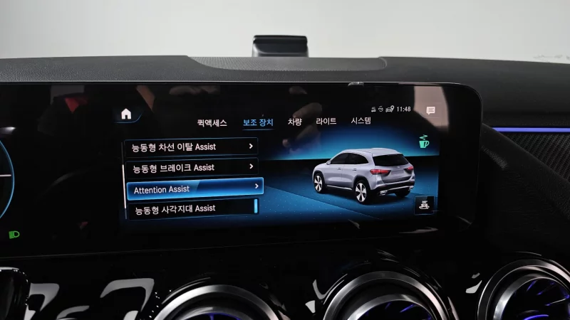 Mercedes-Benz GLA-Class