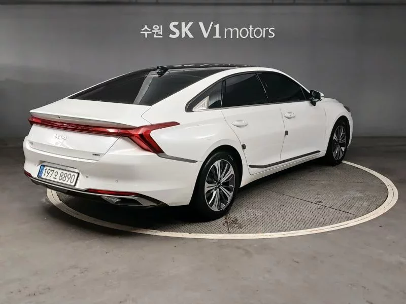 Kia K8