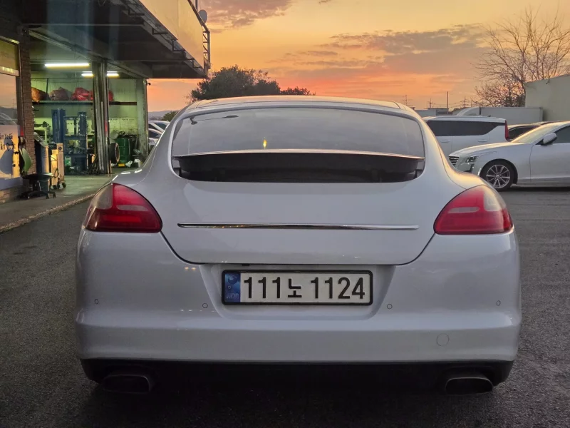 Porsche PANAMERA