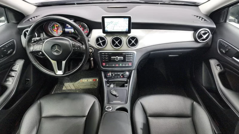 Mercedes-Benz GLA-Class