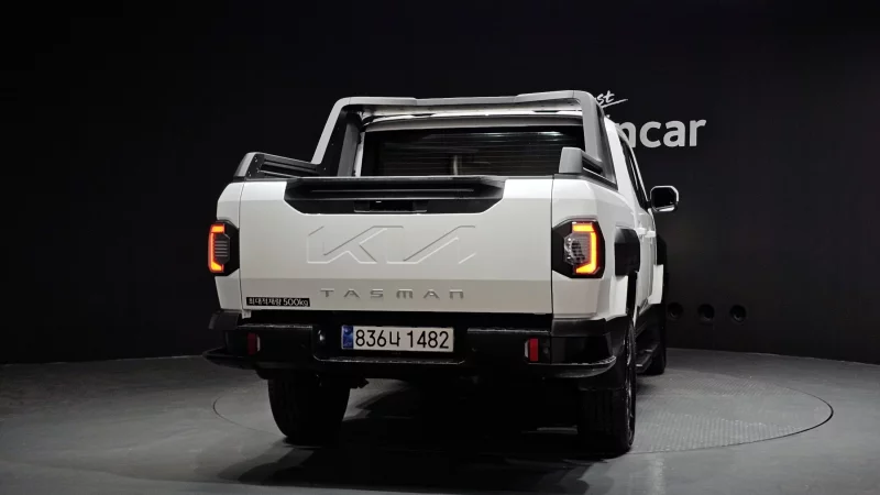 Kia Tasman