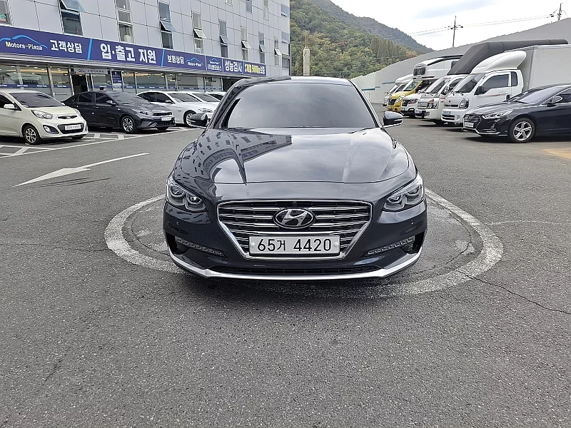 Hyundai Grandeur