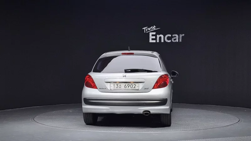 Peugeot 207