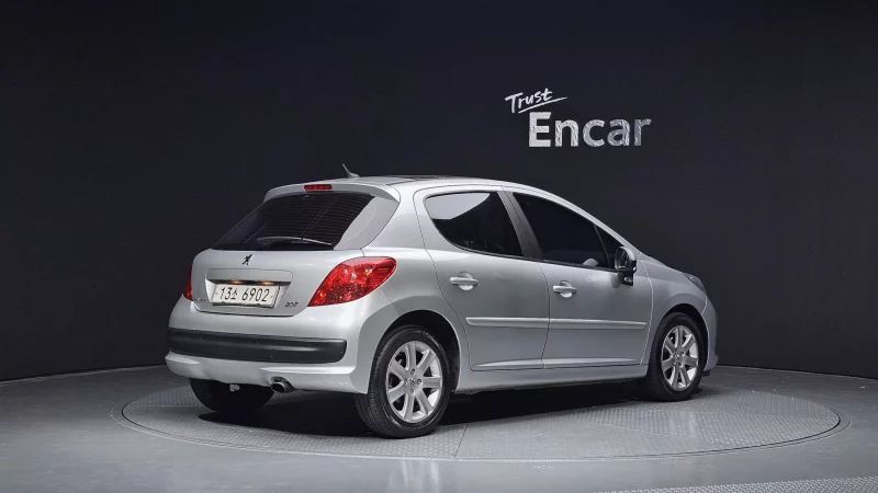 Peugeot 207