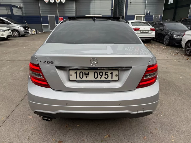 Mercedes-Benz C-Class