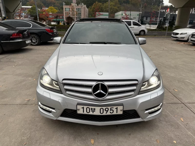 Mercedes-Benz C-Class