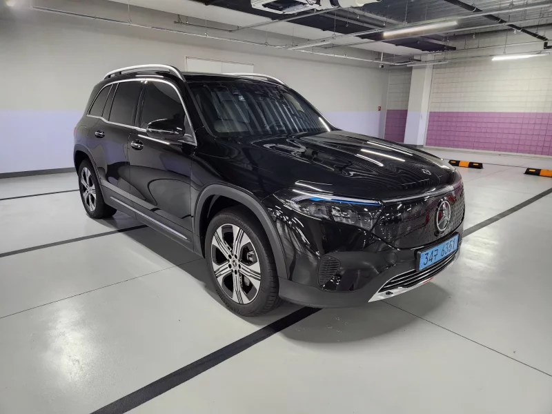 Mercedes-Benz EQB