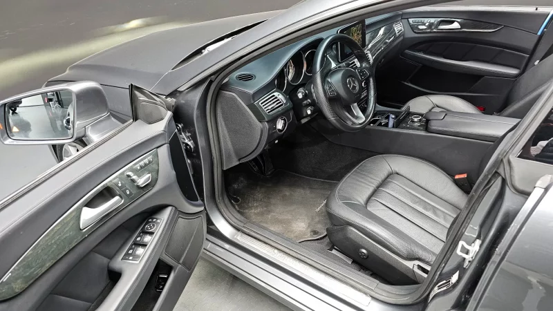 Mercedes-Benz CLS-Class