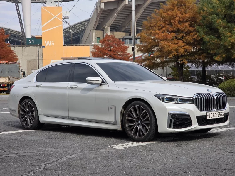 BMW 7-Series
