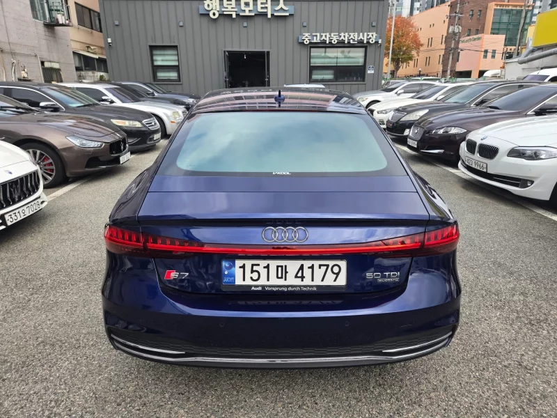 Audi A7