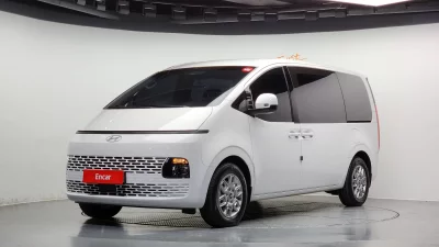 Hyundai Staria