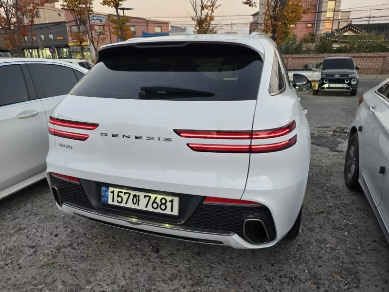Genesis GV70