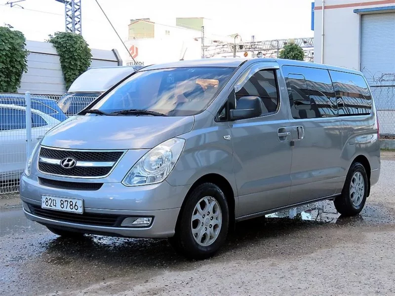Hyundai Starex