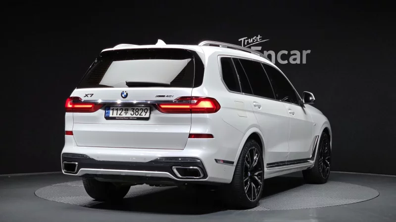 BMW X7