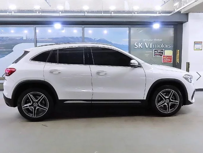 Mercedes-Benz GLA-Class