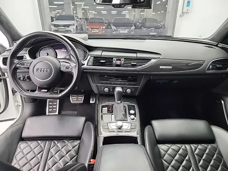 Audi S6