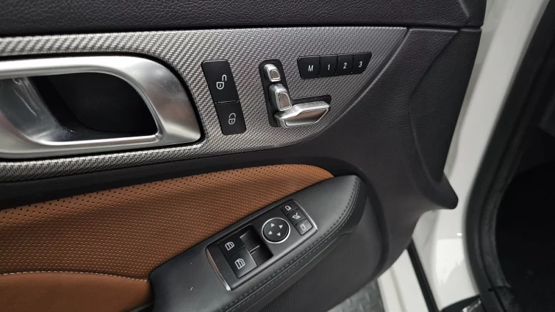 Mercedes-Benz SLC-Class