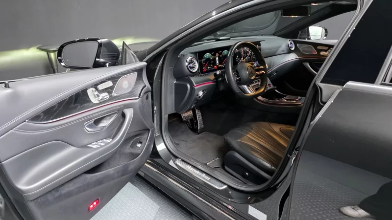 Mercedes-Benz CLS-Class