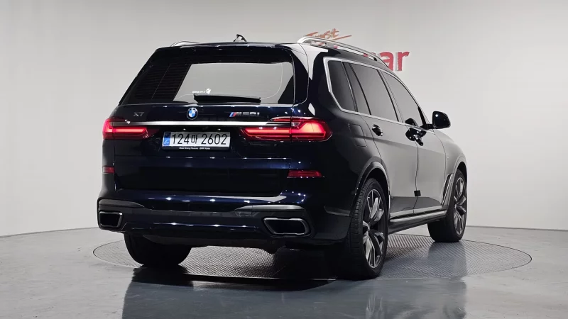 BMW X7