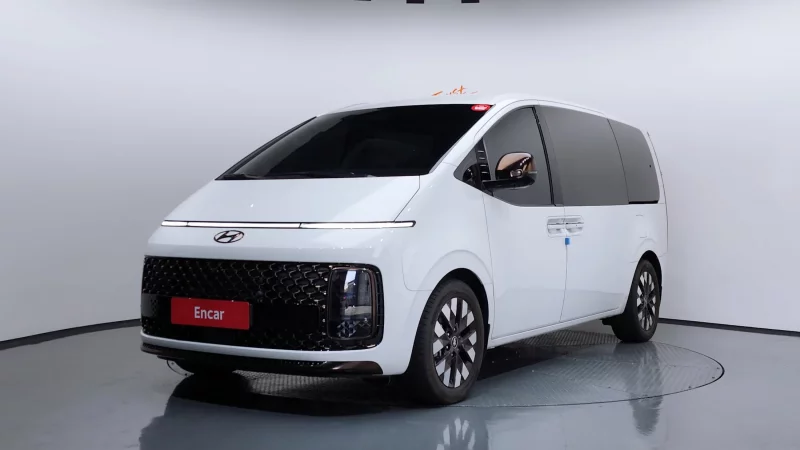 Hyundai Staria