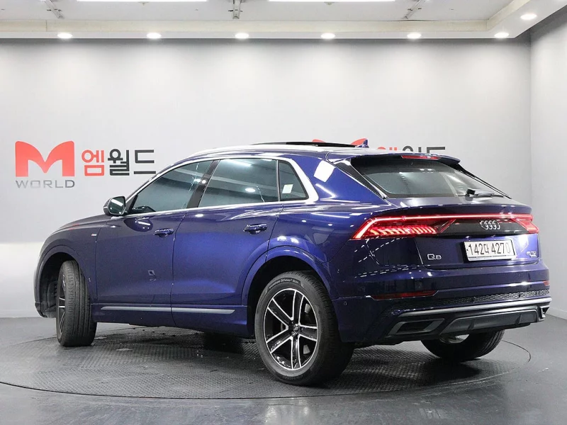 Audi Q8
