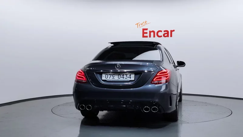 Mercedes-Benz C-Class