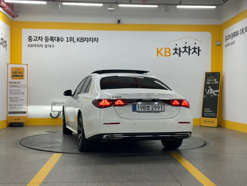 Mercedes-Benz E-Class