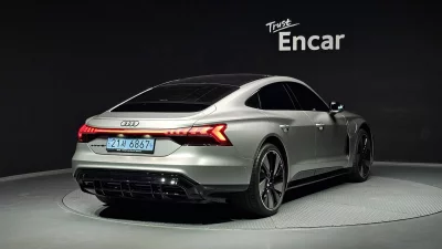 Audi E-TRON GT