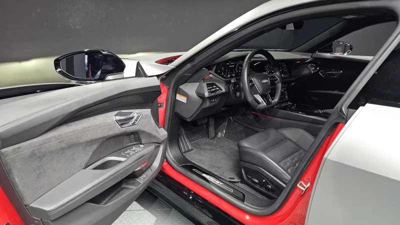 Audi E-TRON GT