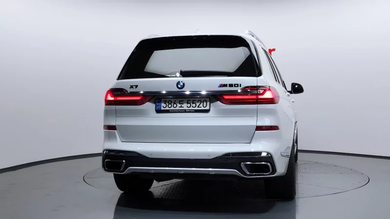 BMW X7