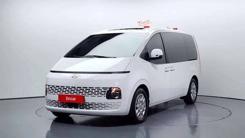 Hyundai Staria