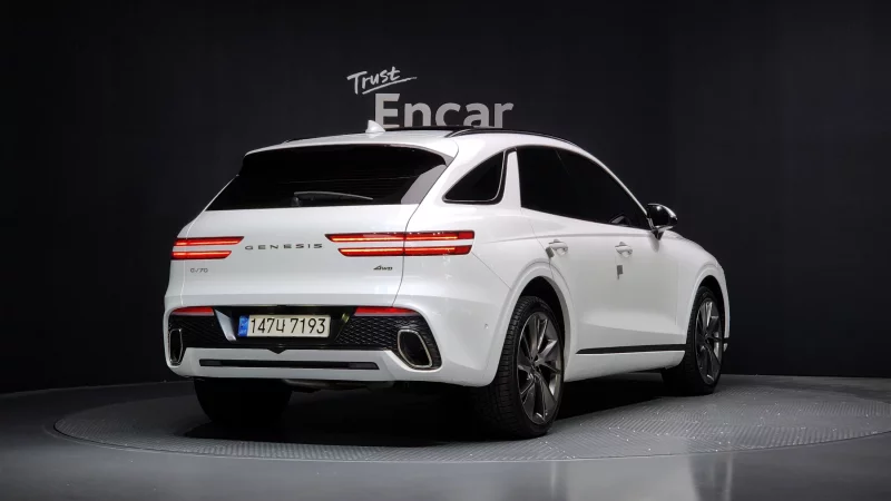 Genesis GV70