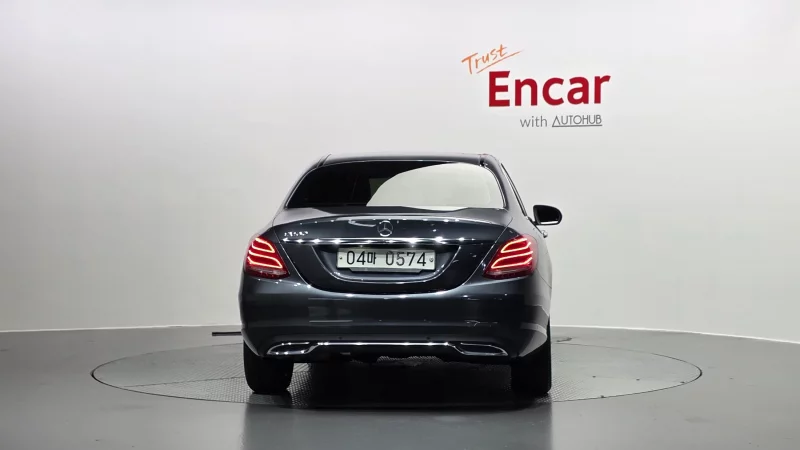 Mercedes-Benz C-Class