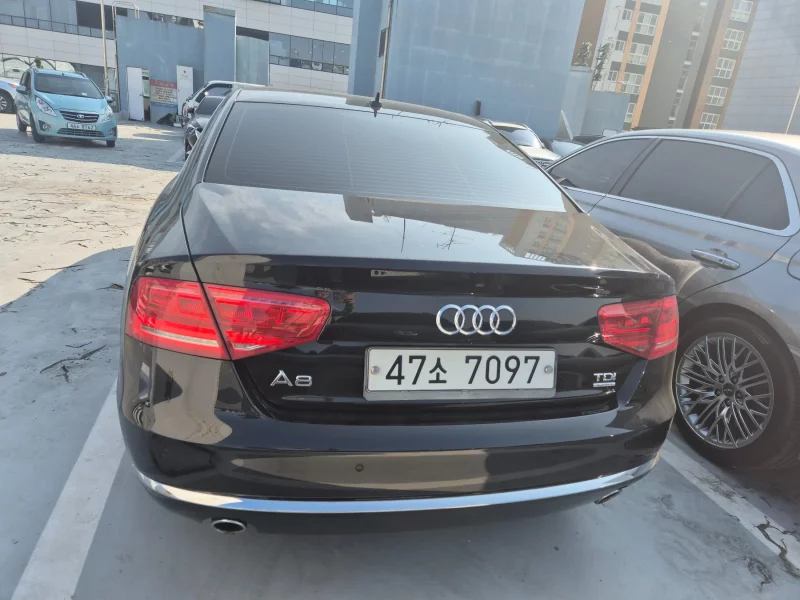 Audi A8