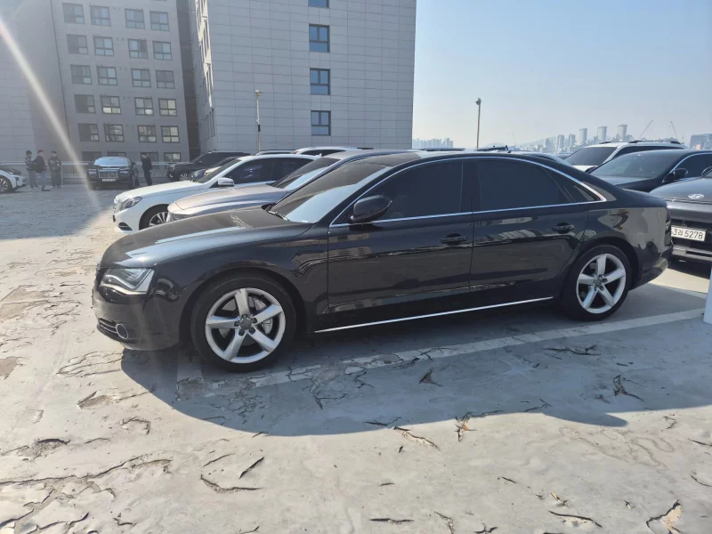 Audi A8