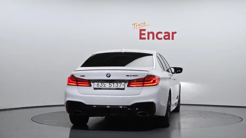 BMW 5-Series