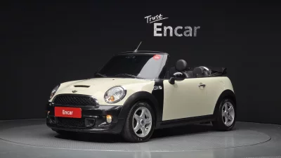MINI Cooper Convertible
