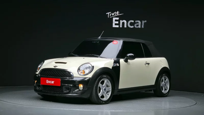 MINI Cooper Convertible