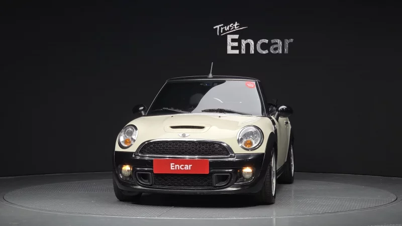 MINI Cooper Convertible