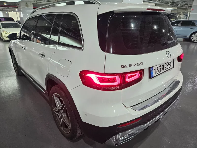 Mercedes-Benz GLB-Class
