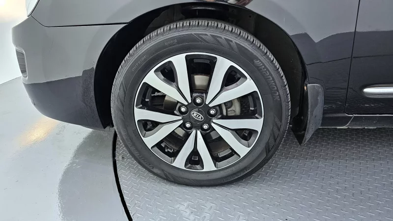 Kia Carens